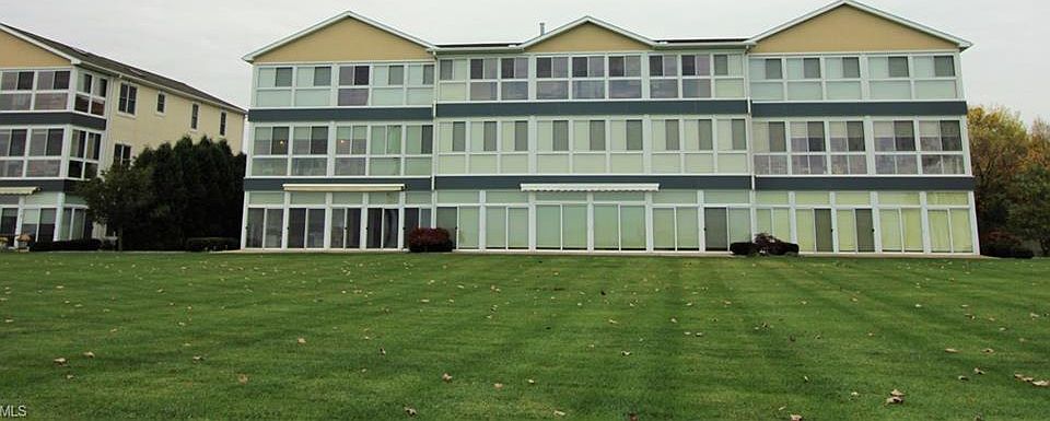 1st image of 810 E Main St
