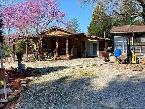 3rd image of 2379 N Dogwood Cir