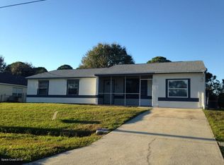 1379 Towton St SE, Palm Bay, FL 32909