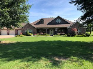 1591 E Parks St, Prairie Grove, AR 72753