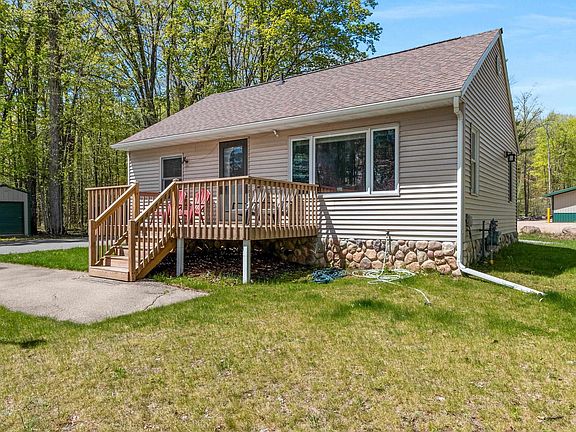 5th image of 15835 Maiden Lake Rd