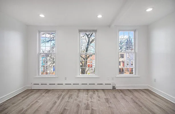 Rented by Keller Williams NYC | media 27