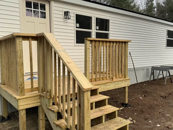 136 Lawnwood Drive, Milton, VT 05468