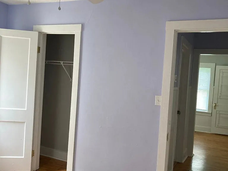 504 Henry St — Photo 15