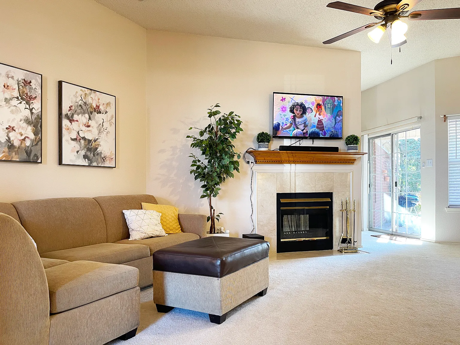 3 bed, 2040 sqft, $5,995 — Photo 4