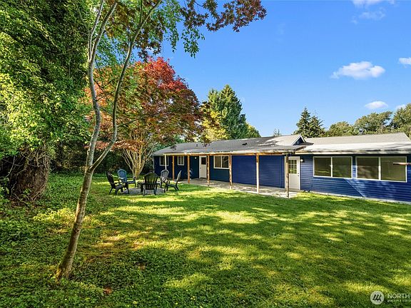 5th image of 2917 W Maplewood Avenue