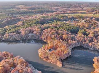 11911 Bridgeforth Mill Dr, Amelia Court House, VA 23002