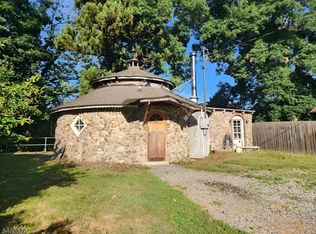 30 N Riverview Ave, Columbia, NJ 07832