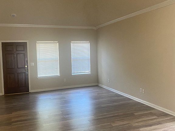 3rd image of 2409 Dyers Oak Dr