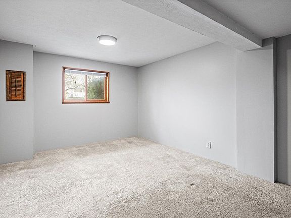 2nd image of 12954 Browne Cir