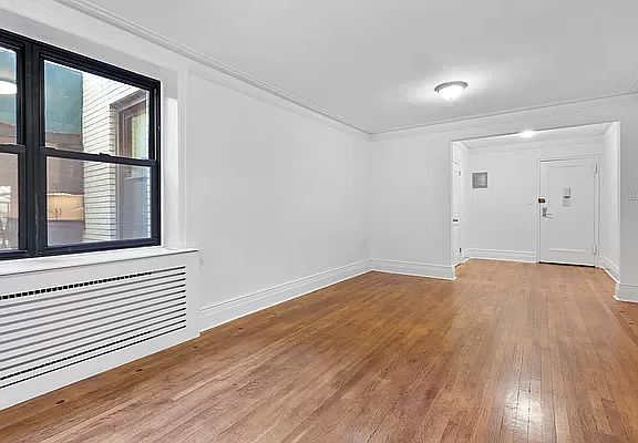 5th image of 350 E 72nd St #1G