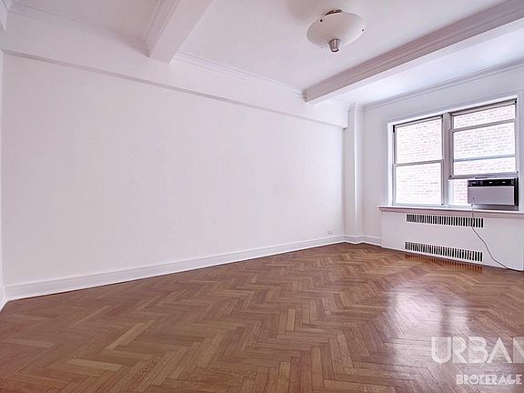 5th image of 10 W 74th St APT 3H