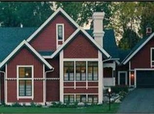1240 Belair Cir, Roseville, MN 55113
