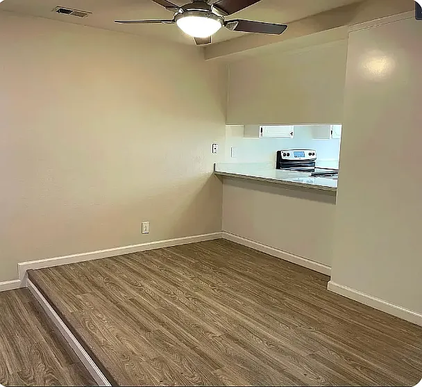 38727 Aurora Ter #20 — Photo 1