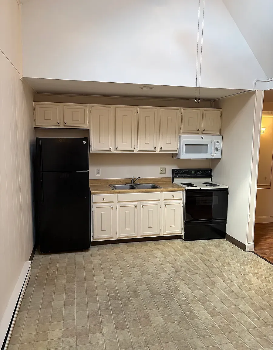 2 bed, 750 sqft, $1,195 — Photo 2