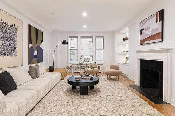 Sold by Nest Seekers International | media 2