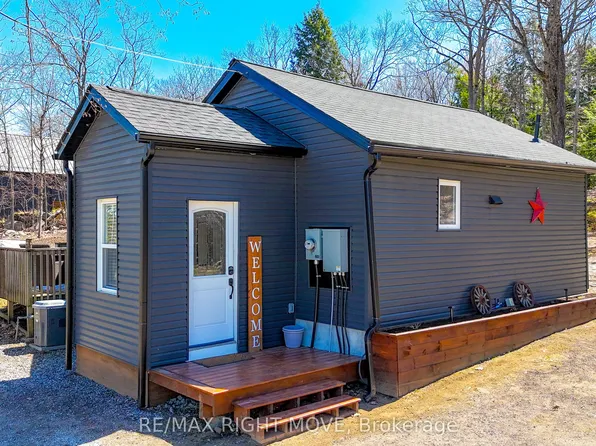 203 Musquash Rd, Gravenhurst, ON P1P 1R2