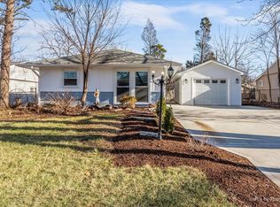 35 Evergreen Ln, Carpentersville, IL