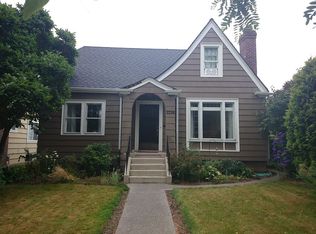 2226 45th Ave SW, Seattle, WA 98116