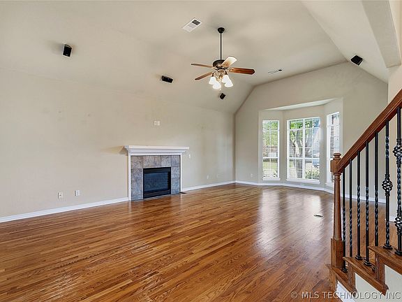 5th image of 3901 W Roanoke St