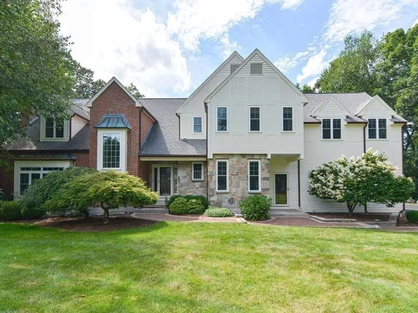 75 Alpine Dr, Holliston, MA 01746