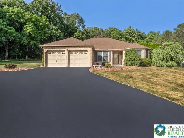 2298 Yost Rd, Bath, PA 18014