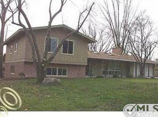 4719 Quarton Rd, Bloomfield Hills, MI 48301