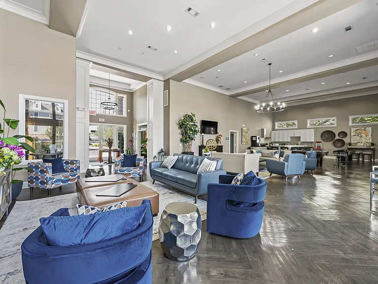 The Pointe at Victoria — Photo 10