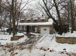 19051 Genesee Rd, Euclid, OH 44117