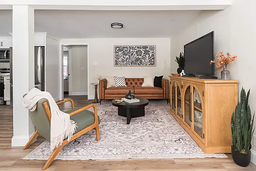 9 Everett St Photo 1