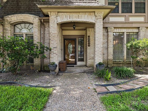 3rd image of 18311 Mountfield Dr