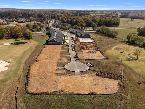 5th image of 476 W Foxrun Lot 38