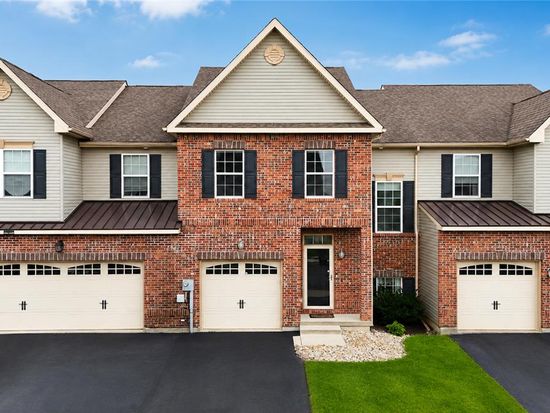 4461 Elmwood Dr, Nazareth, PA 18064
