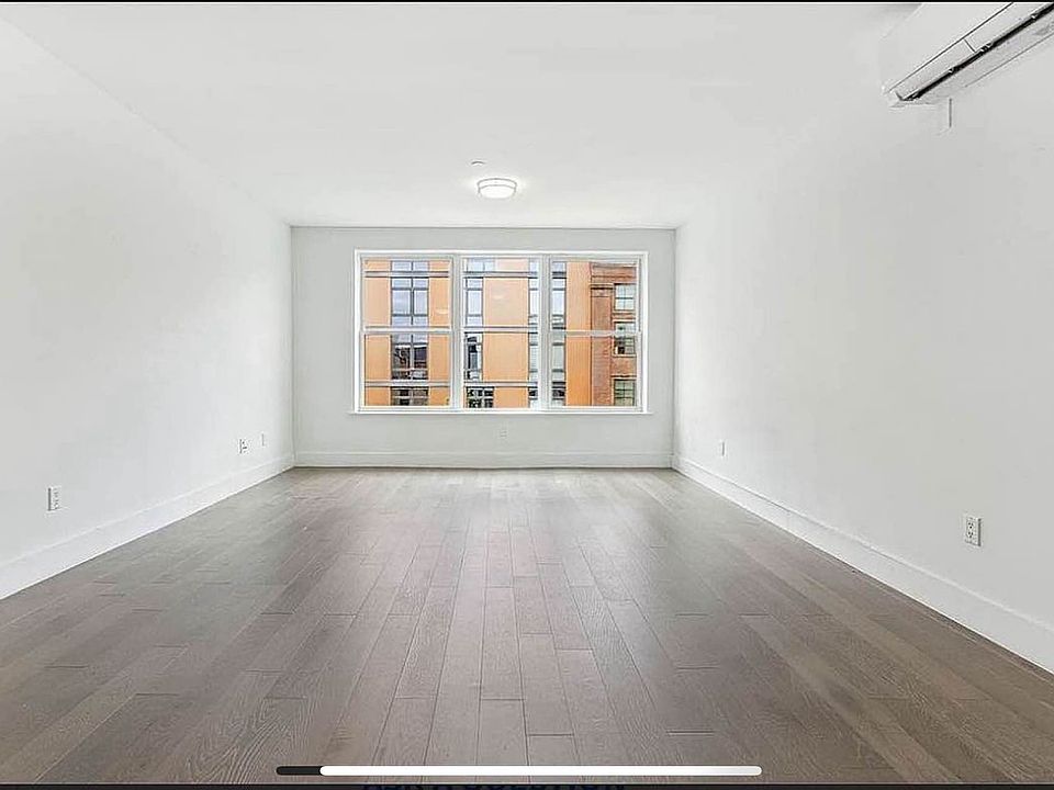 1st image of 156 Graham Ave #4B