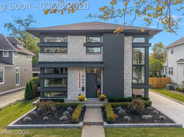 864 Ann St, Birmingham, MI 48009