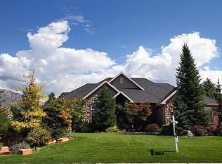 7907 Siesta Dr, Cottonwood Heights, UT 84093