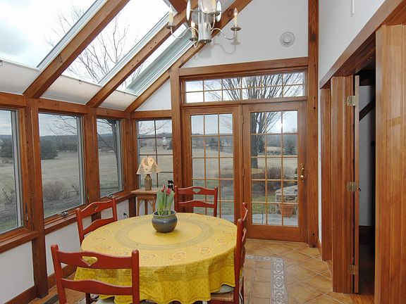 3rd image of 15624 Britenbush Ct