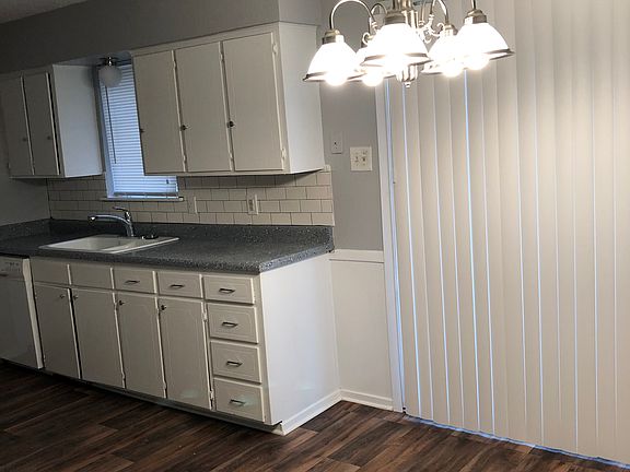 4th image of 2818 Cumberland Dr