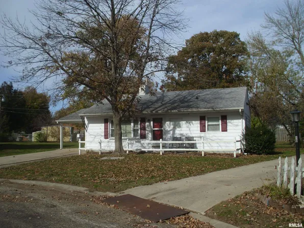 11 Laurel Ct, Jacksonville, IL 62650