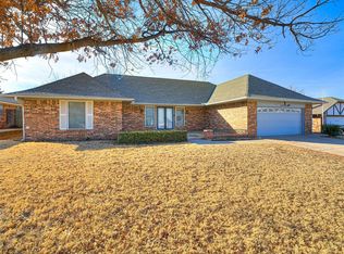 11226 Folkstone Dr, Yukon, OK 73099