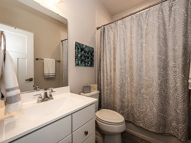 1724 Town Oak Ln — Photo 20