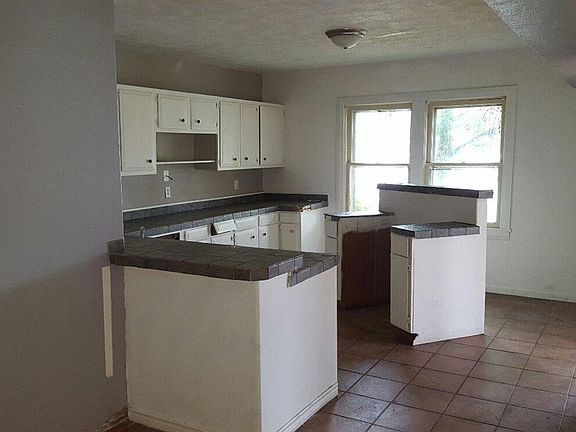 4th image of 1812 Elizabeth Ave