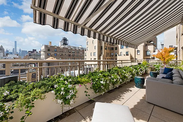 Sold by SERHANT. | media 10