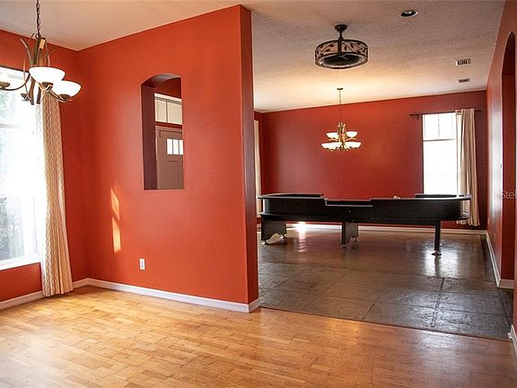 3rd image of 17907 Holly Brook Dr
