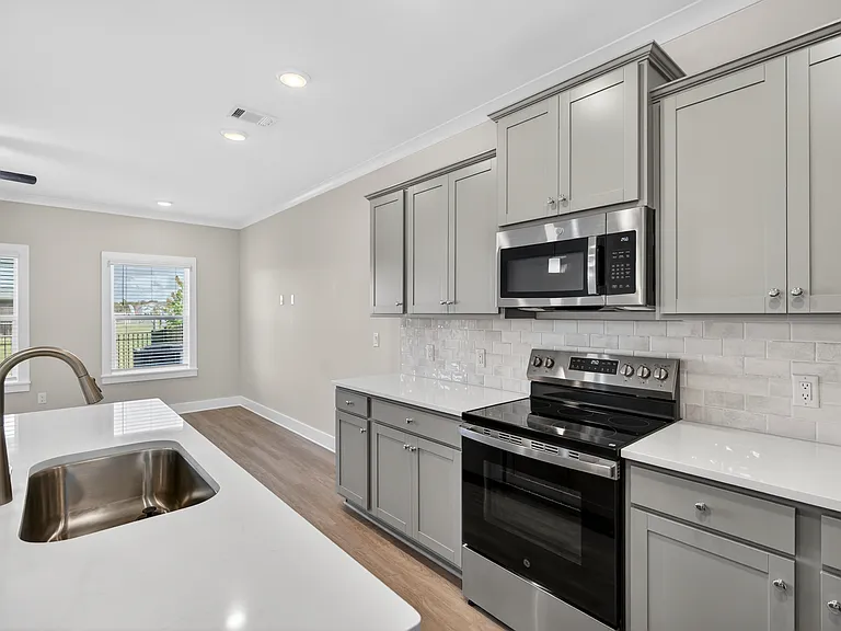 302 Cyan Ln — Photo 20
