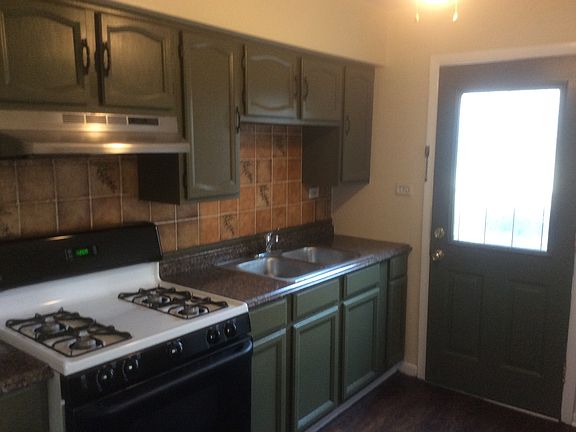 4th image of 1008 Greenvalley St