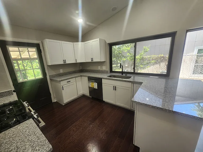 2715 Lakemist St — Photo 7
