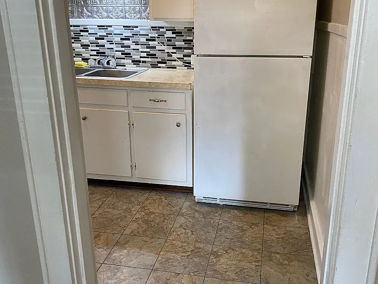 905 Myers Ave #A — Photo 6