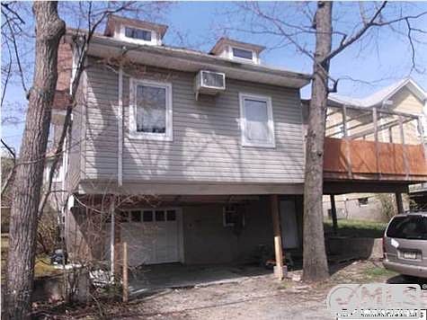 3rd image of 520 6th St