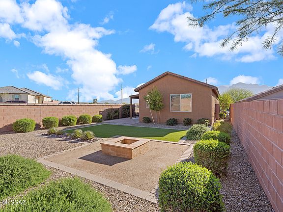 2nd image of 9385 N Agave Gold Rd